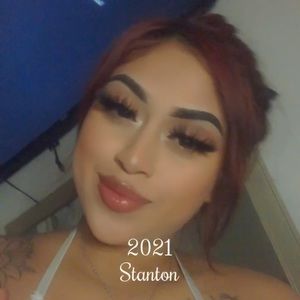 Meet your Posher, Magaly